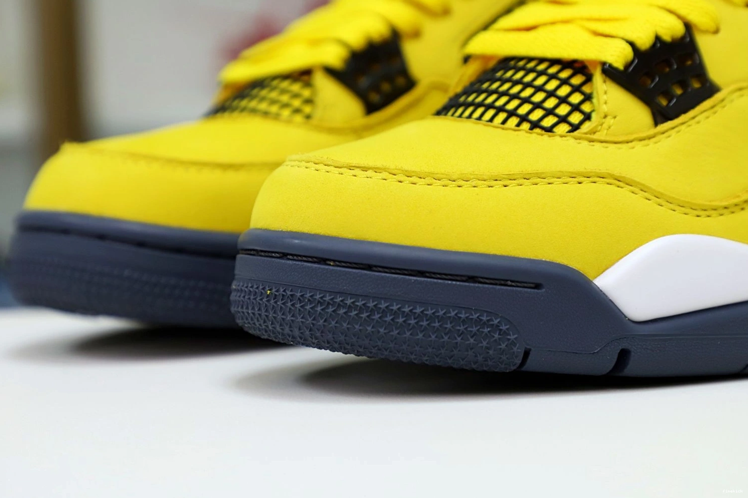 AIR 4 'LIGHTNING' 2021 AIR JORDAN RETRO JORDAN 0116